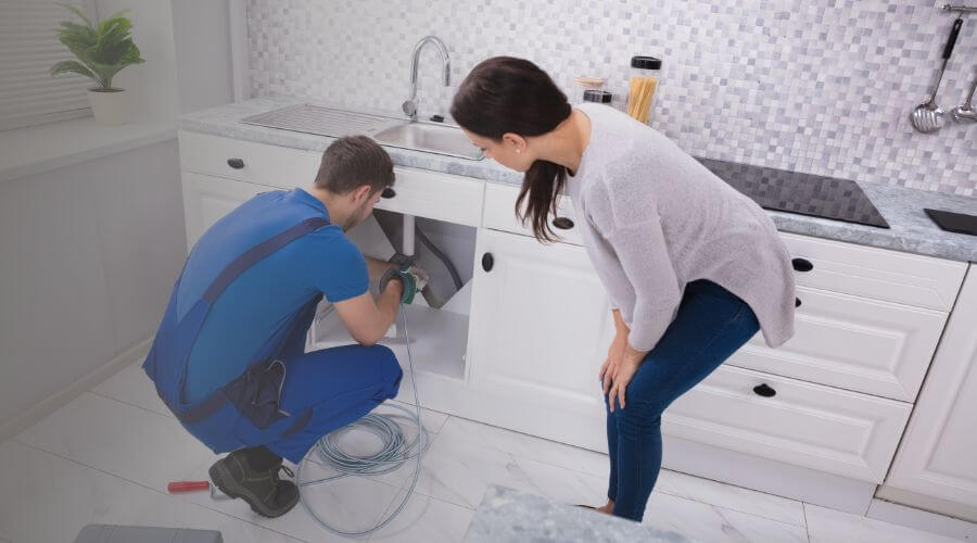 Professional same day plumber in Thompson, OH